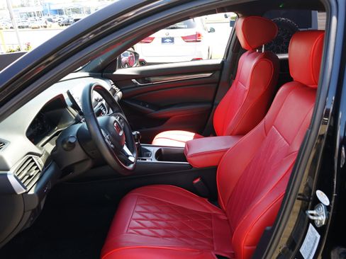 Used 2019 Honda Accord Sport image 18