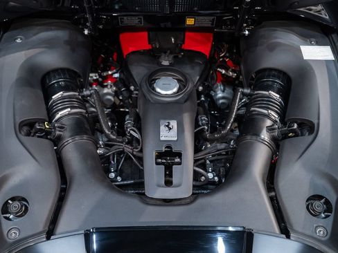 Certified 2023 Ferrari F8 Tributo RWD image 23