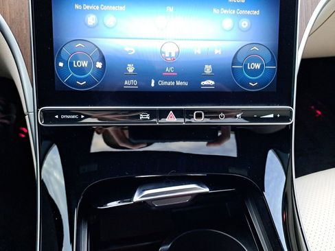 Used 2022 Mercedes-Benz C 300 4MATIC Sedan image 26