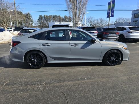 Used 2025 Honda Civic Sport image 9