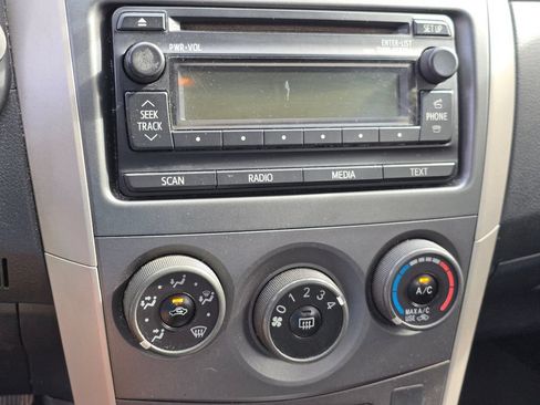Used 2012 Toyota Corolla S FWD image 21