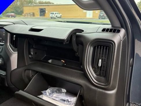 Used 2020 Chevrolet Silverado 1500 Custom Trail Boss w/ Custom Convenience Package AWD/4WD image 34