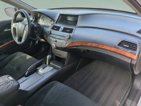Used 2011 Honda Accord EX image 19
