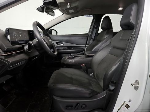Used 2023 Nissan Ariya FWD image 15