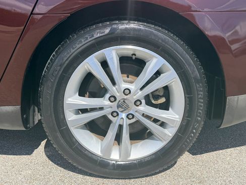 Used 2012 Lincoln MKS FWD image 2