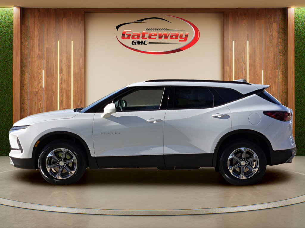 Used 2024 Chevrolet Blazer LT w/ Convenience Package FWD image 8