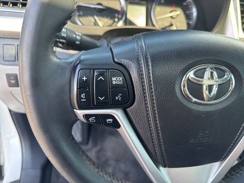 Used 2015 Toyota Highlander Limited image 59
