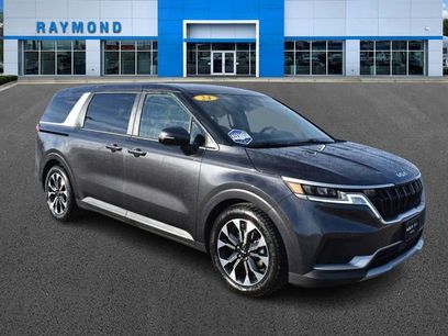 Certified 2024 Kia Carnival EX