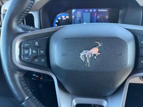 Used 2023 Ford Bronco Wildtrak image 26