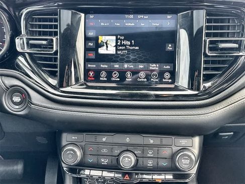 Used 2022 Dodge Durango GT image 17