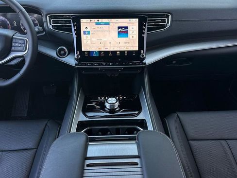 New 2026 Jeep Grand Wagoneer L Grand Wagoneer L 4x4 image 13