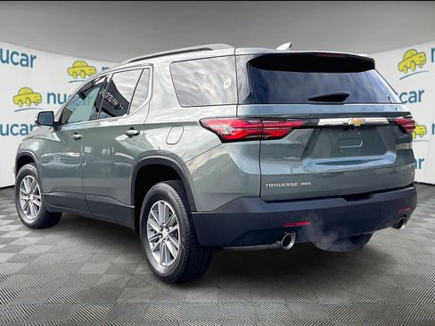 Used 2023 Chevrolet Traverse LT image 4