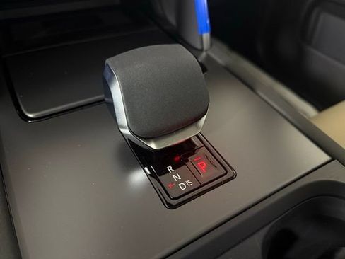Used 2025 Land Rover Discovery Sport S AWD/4WD image 19