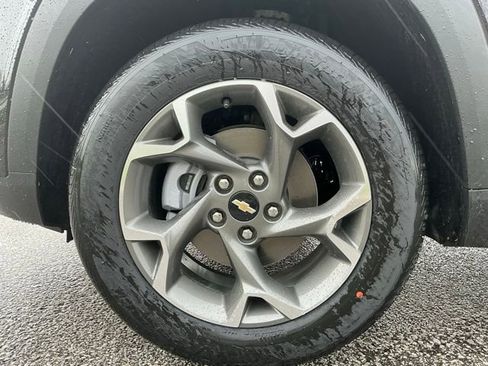 New 2026 Chevrolet Trax LT w/ Driver Confidence Package FWD image 13