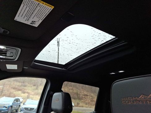 Used 2023 Chevrolet Silverado 1500 High Country w/ High Country Premium Package image 14