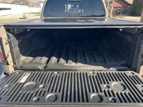 Used 2023 Nissan Frontier PRO-4X w/ Pro Convenience Package image 9