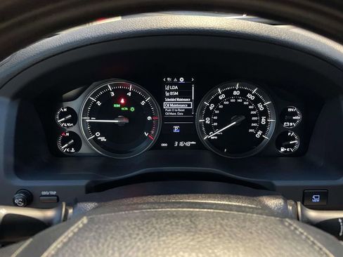 Used 2020 Toyota Land Cruiser Heritage Edition image 37