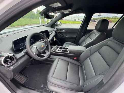 New 2026 Chevrolet Equinox LT w/ Convenience Package II image 13