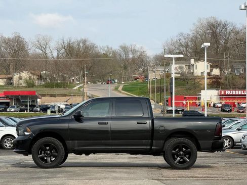 Used 2017 RAM 1500 Express w/ Express Value Package AWD/4WD image 5