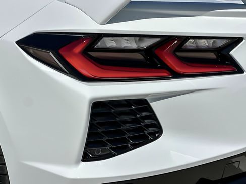 Used 2024 Chevrolet Corvette Stingray Preferred Cpe w/ Z51 Performance Package image 23