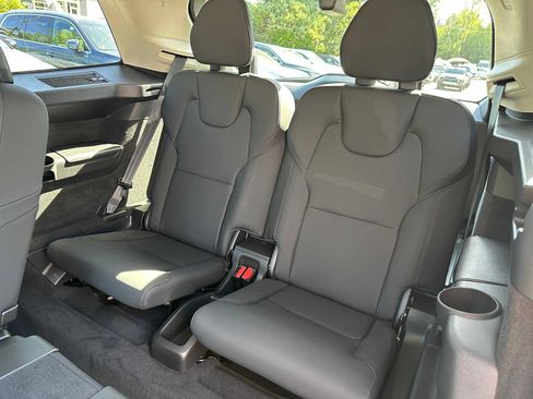 Used 2026 Volvo XC90 B6 Core w/ Protection Package Premier AWD/4WD image 17