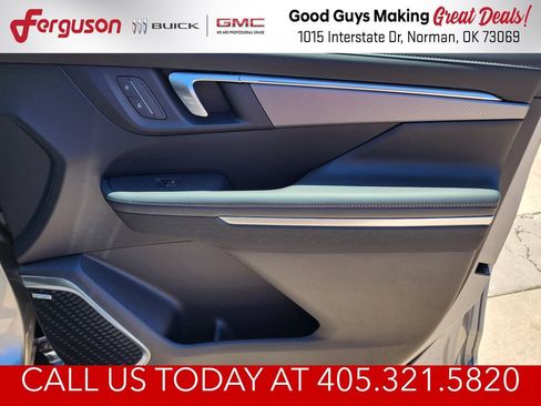New 2026 Buick Enclave Sport Touring w/ Super Cruise Package FWD image 39