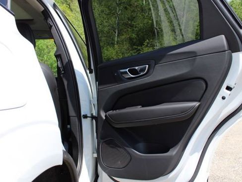 Certified 2023 Volvo XC60 T8 Plus w/ Climate Package AWD/4WD image 18