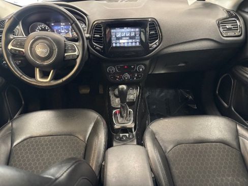 Used 2020 Jeep Compass Latitude AWD/4WD image 10