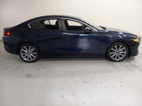 Used 2025 MAZDA MAZDA3 s image 2