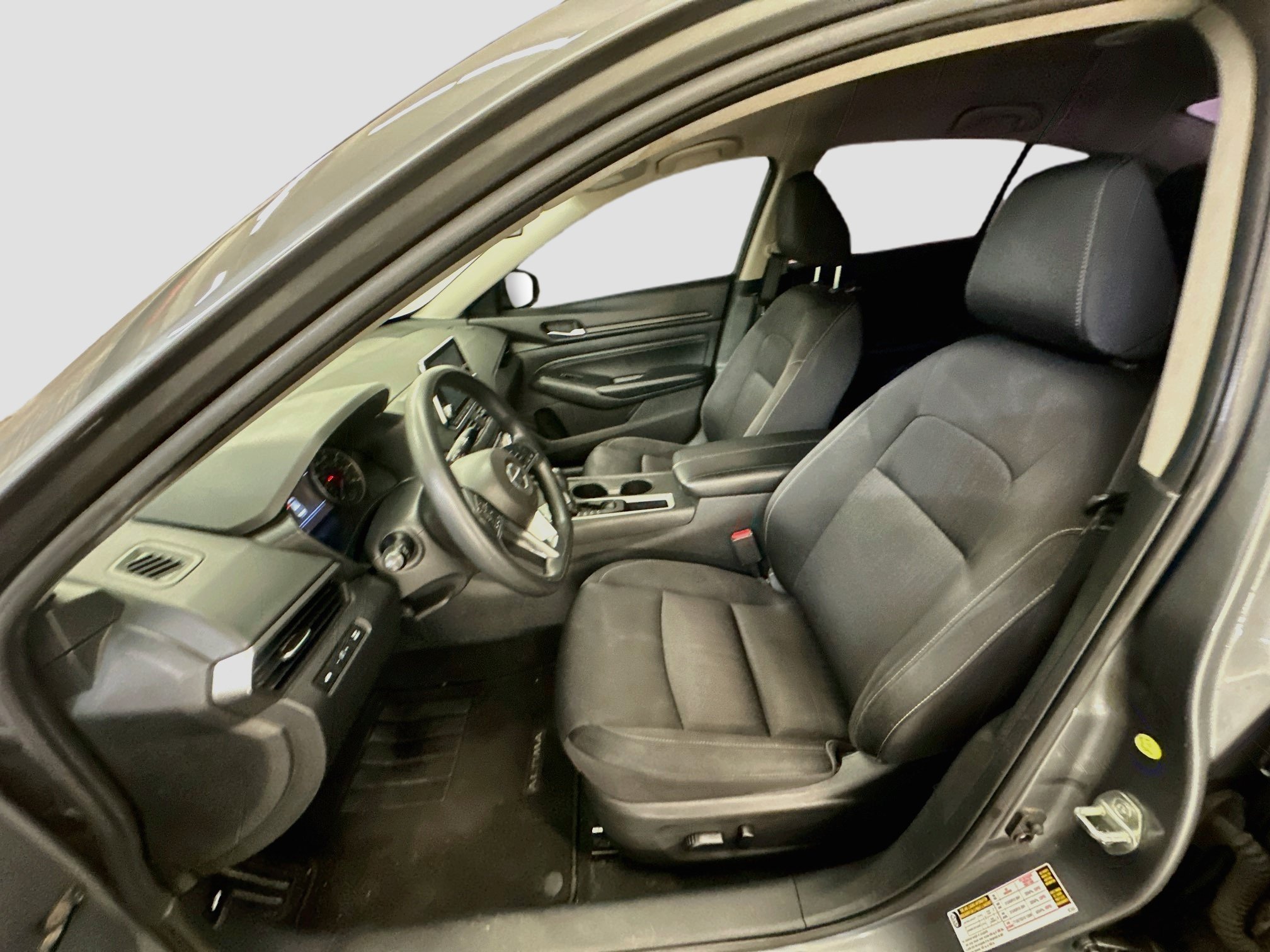Used 2020 Nissan Altima 2.5 S FWD image 13