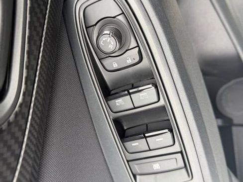 Used 2019 Subaru Crosstrek 2.0i Premium image 18