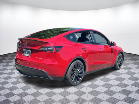 Used 2022 Tesla Model Y Performance AWD/4WD image 9