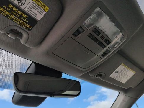 Used 2019 Toyota Highlander XLE w/ Protection Package #3 image 27