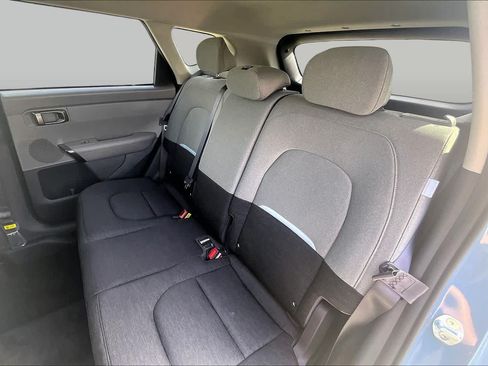 Used 2027 Kia Seltos S FWD image 36