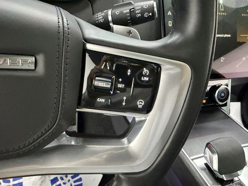 Used 2023 Land Rover Range Rover SE image 17