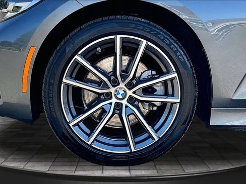 Used 2020 BMW 330i xDrive Sedan w/ Driving Assistance Package AWD/4WD image 35