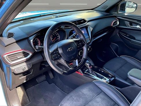 Used 2023 Chevrolet TrailBlazer RS w/ Sun and Liftgate Package image 19