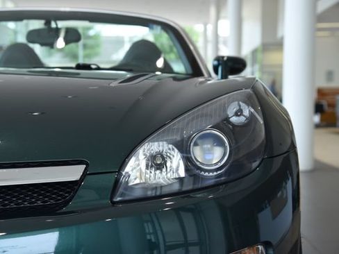 Used 2007 Saturn Sky Red Line RWD image 7