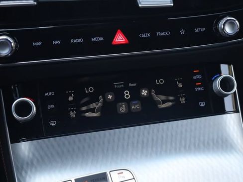 New 2026 Genesis GV70 2.5T Sport Prestige AWD/4WD image 19