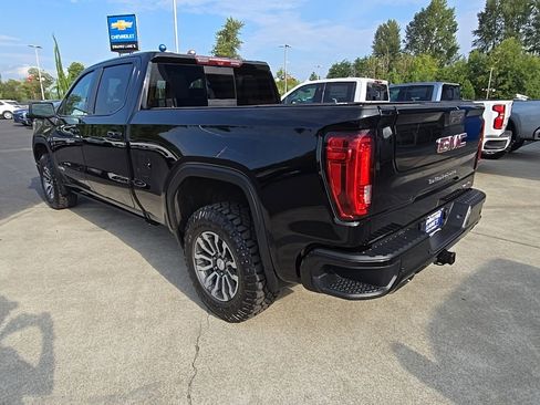 Used 2021 GMC Sierra 1500 AT4 w/ Off-Road Performance Package image 3