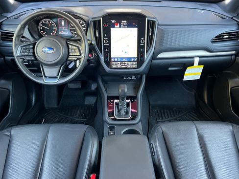 Used 2025 Subaru Forester Limited w/ Popular Package #1 AWD/4WD image 3