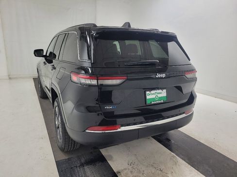 Used 2022 Jeep Grand Cherokee Limited 4xe image 6