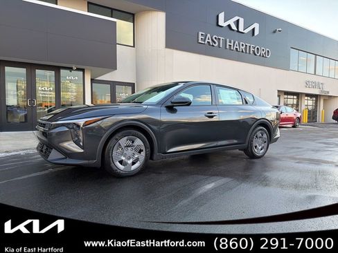 New 2025 Kia K4 FWD image 1