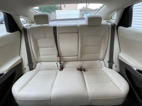 Used 2024 Chevrolet Malibu LT image 38