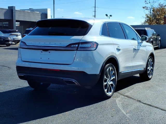 Used 2023 Lincoln Nautilus Reserve w/ Luxury Package AWD/4WD image 4