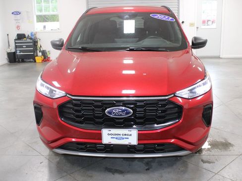 Used 2023 Ford Escape ST-Line w/ Tech Pack #1 FWD image 3