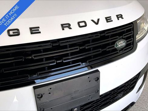 Used 2025 Land Rover Range Rover Sport SE AWD/4WD image 37
