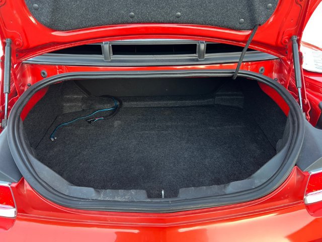 Used 2010 Chevrolet Camaro SS RWD image 19