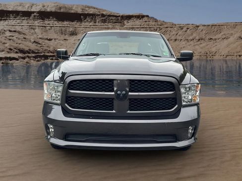 Used 2017 RAM 1500 Express image 2