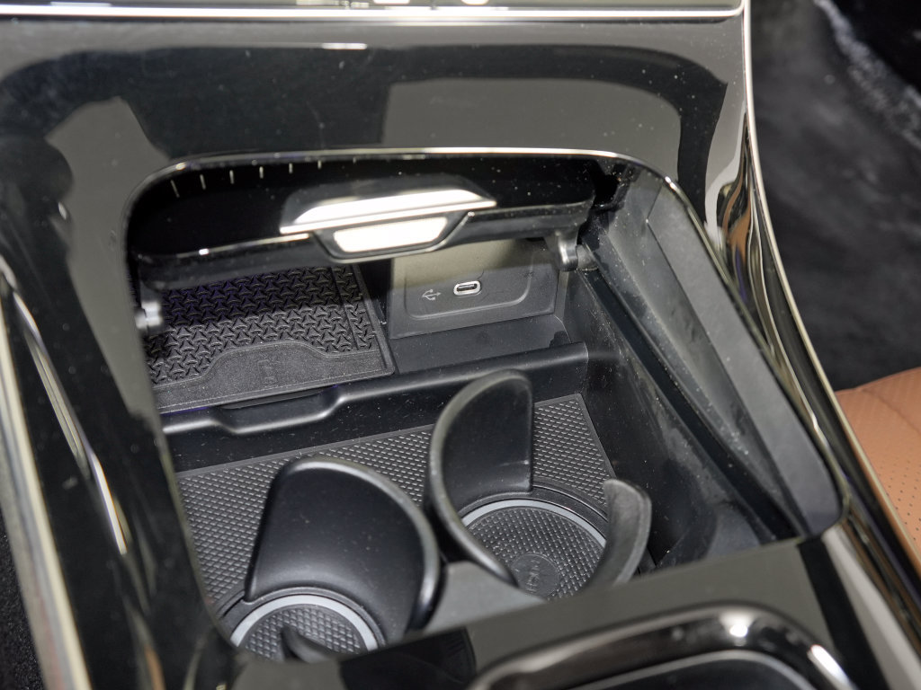 Certified 2024 Mercedes-Benz CLE 300 4MATIC Cabriolet image 31